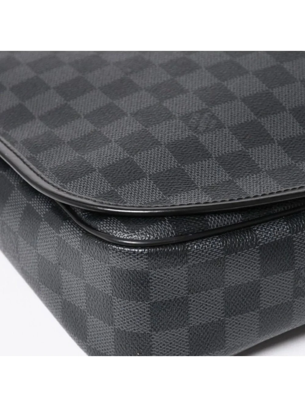 Louis Vuitton Daniel MM Shoulder Bag Damier Graphite Black Silver